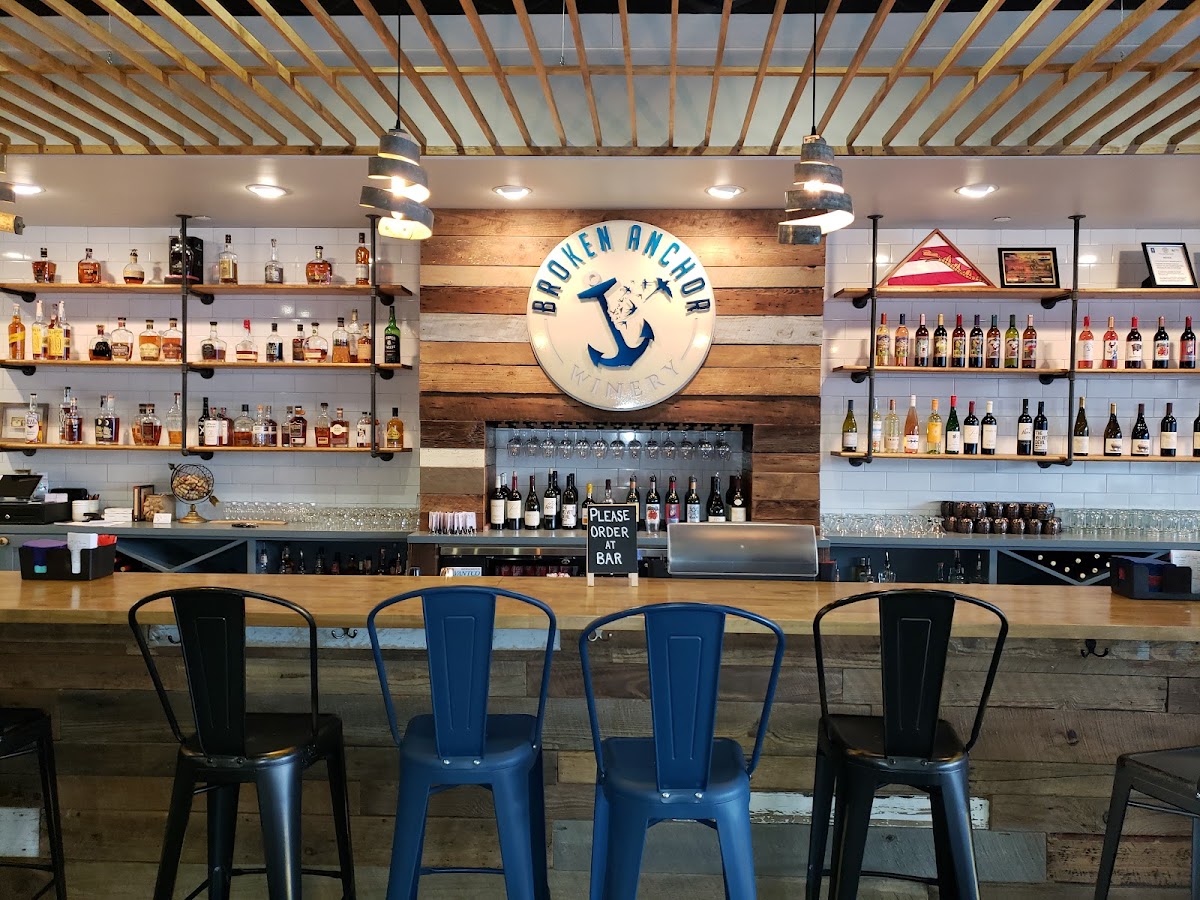 Broken Anchor Winery